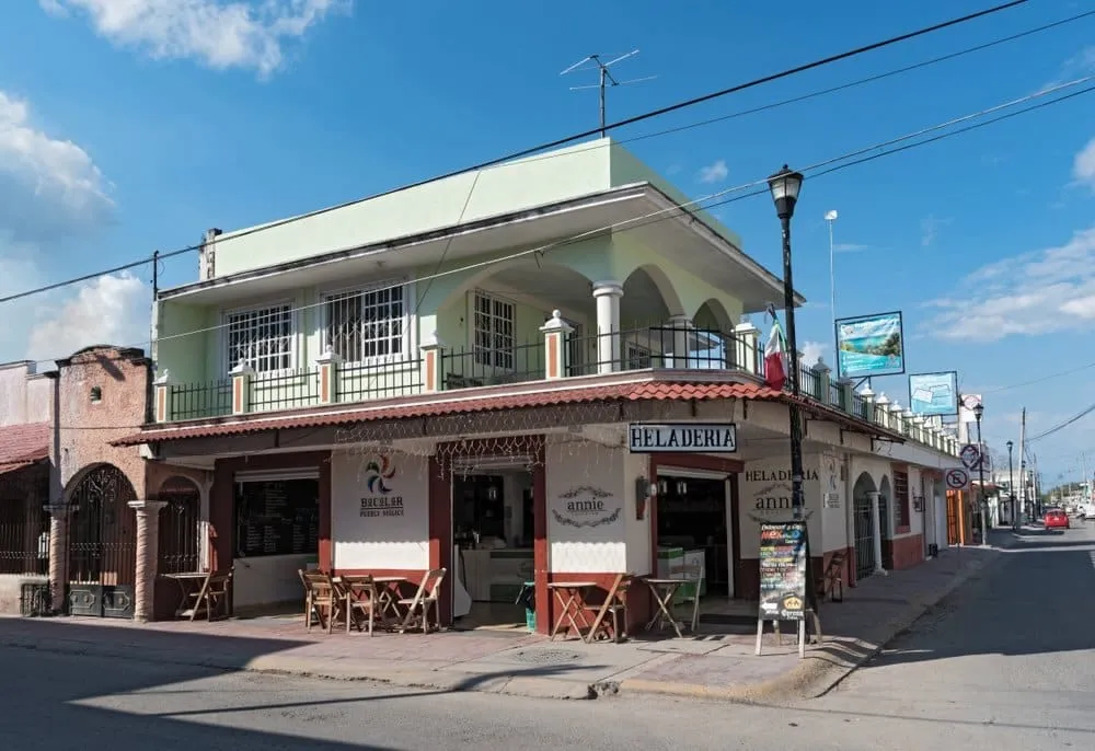 Annie's ice cream shop near Bacalar's main square
