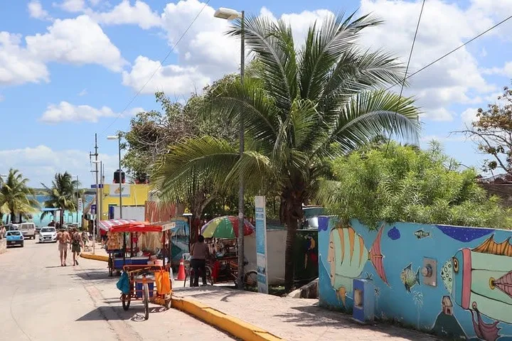 Best Restaurants in Bacalar 2026: Lagoon Views & Fresh Ceviche