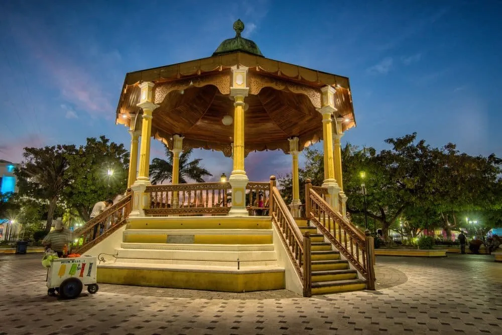 Downtown Ciudad del Carmen near the civic plaza and boardwalk