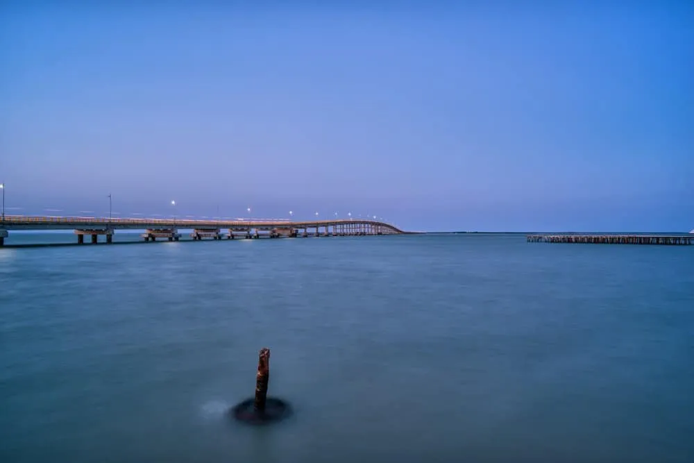 Puente Zacatal crossing toward Ciudad del Carmen over coastal water