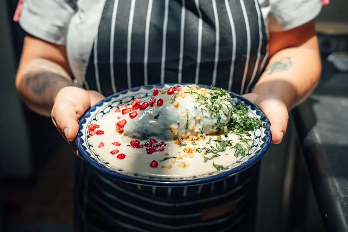 When Is Chiles en Nogada Season? 2026 Dates