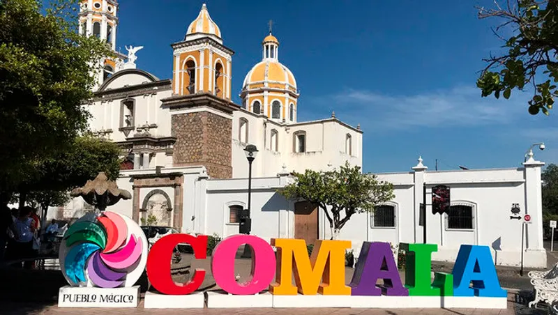 Colima food stop with tuba and regional snacks after an August morning in Comala