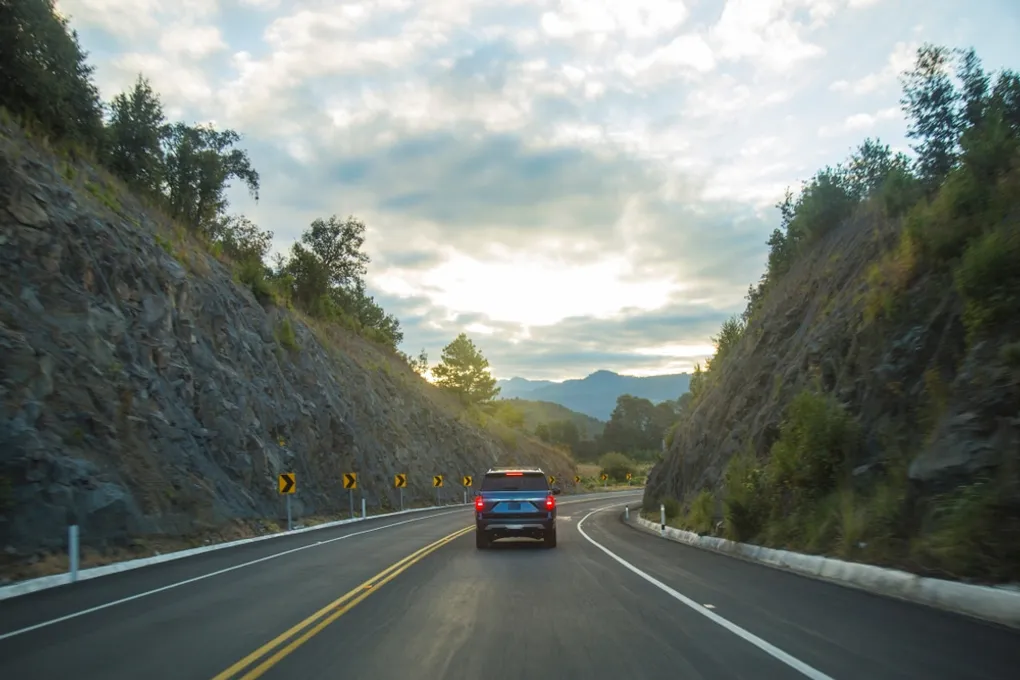 Driving in Mexico: Safety Tips and Scenic Routes