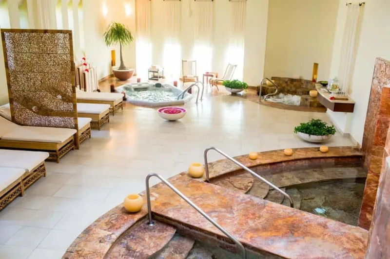 All-suite luxury resort with ocean views on the Riviera Maya