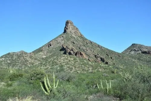 Rocky desert cliffs above Barajitas Canyon where Sonora mountains meet the Sea of Cortez