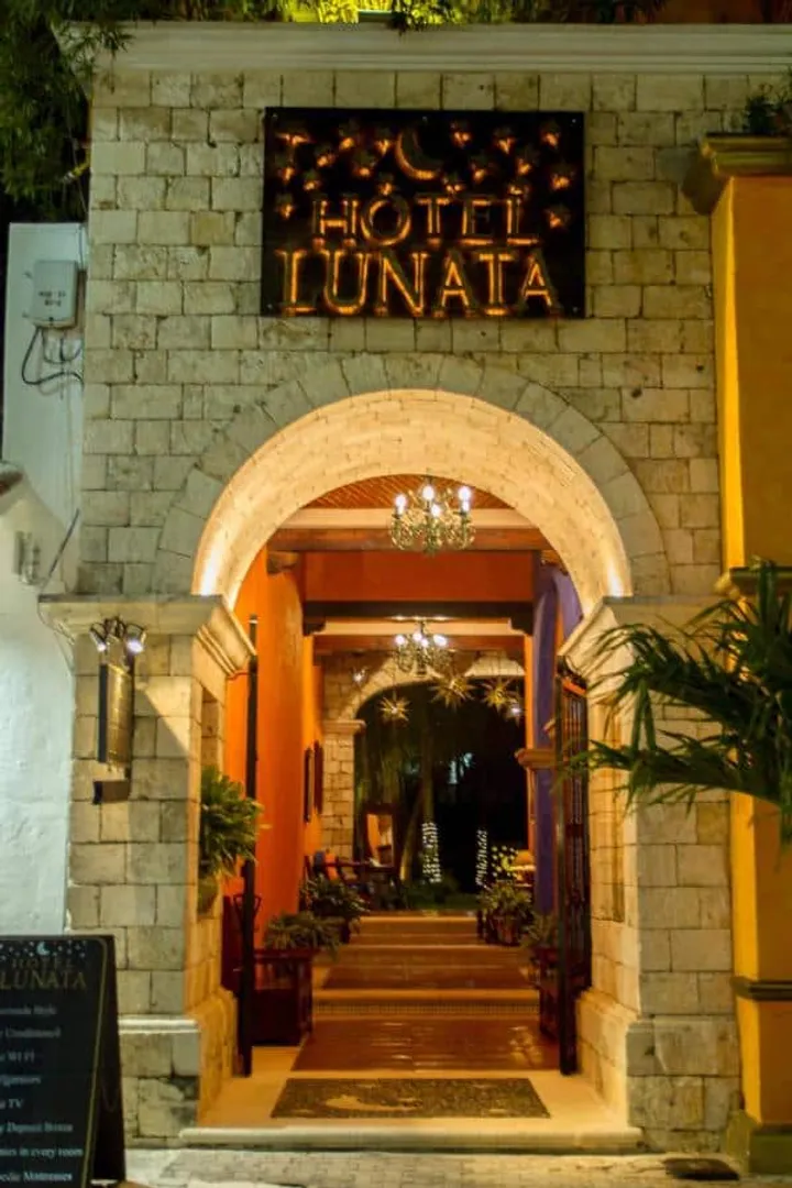 Best Hotels in Playa del Carmen 2026: By Zone, Budget & No-Uber Tips