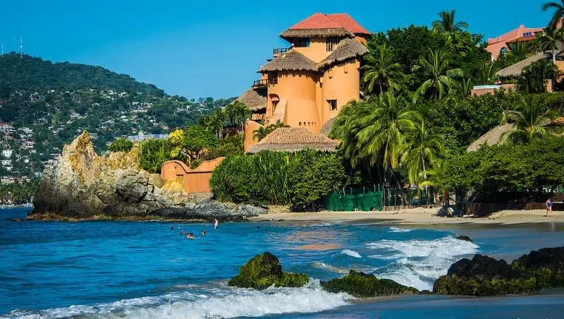 La Casa Que Canta terraces above Zihuatanejo Bay