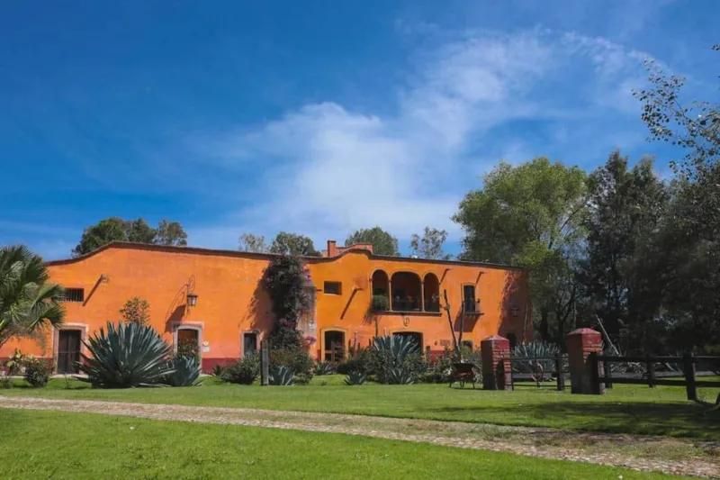 Lagos de Moreno street in May with hotel-base, parking, and Jalisco road-trip planning