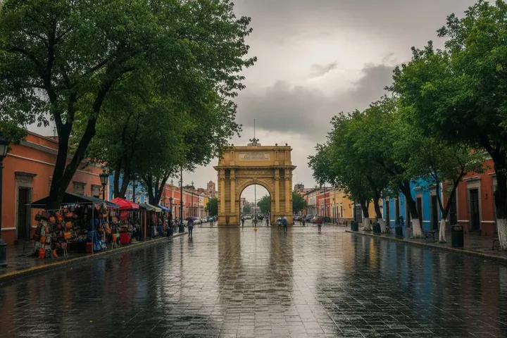 Leon in July: Weather, Leather & Travel Tips