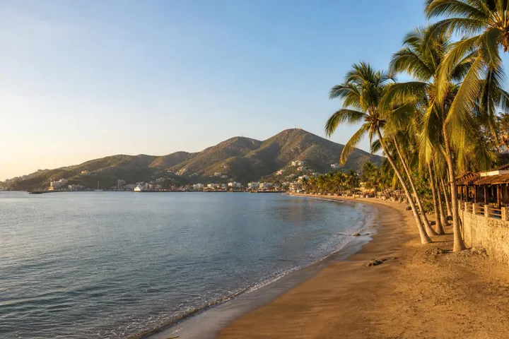 Manzanillo in April: Weather & Travel Tips