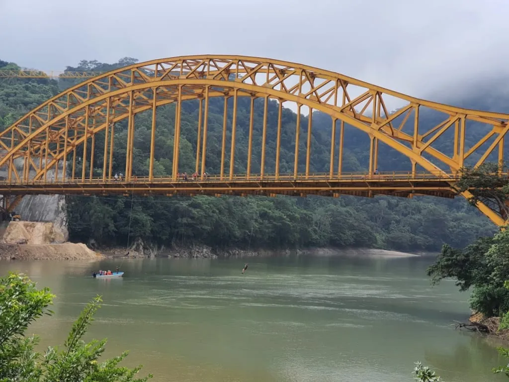 Boca del Cerro bridge crossing the Usumacinta River in Tabasco