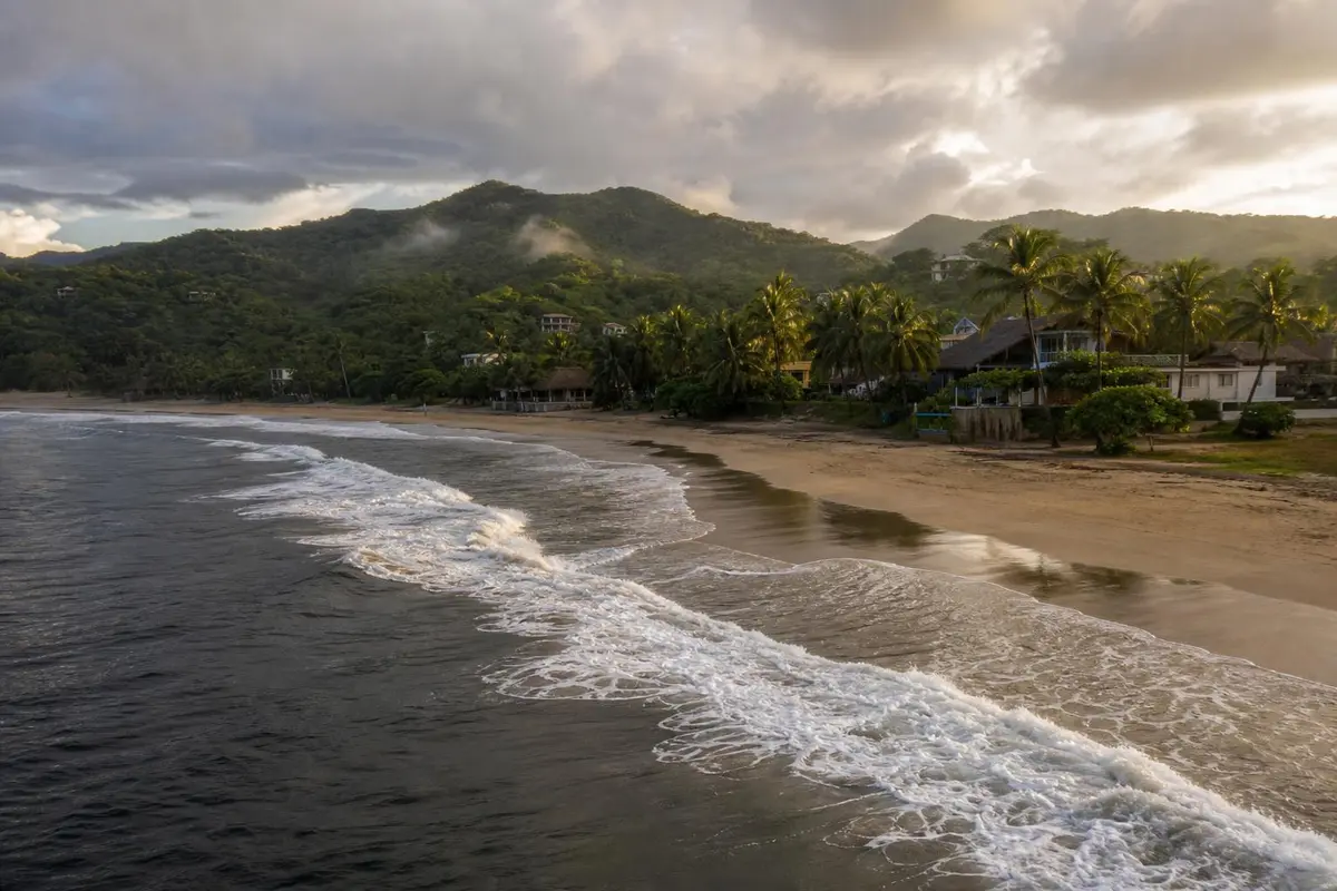 Mazunte in September: Turtles, Rain & Tips
