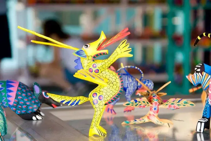 Brightly painted Oaxacan alebrije wood carvings