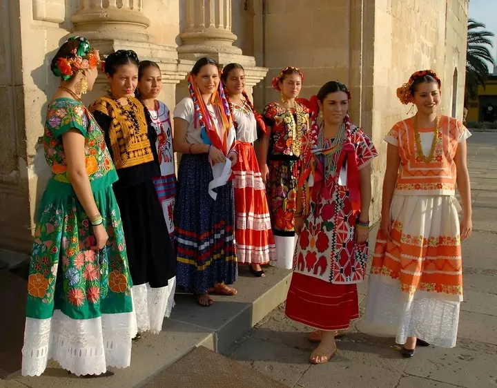 Mexican Culture Guide 2026: Customs, Traditions & What to Know
