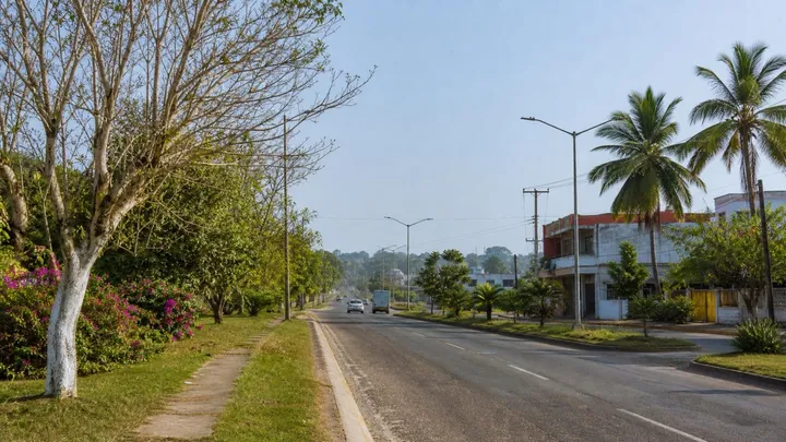 Minatitlan in April: Weather & Tips