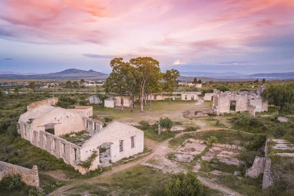 Abandoned mining structures outside Mineral de Pozos in the dry Guanajuato landscape