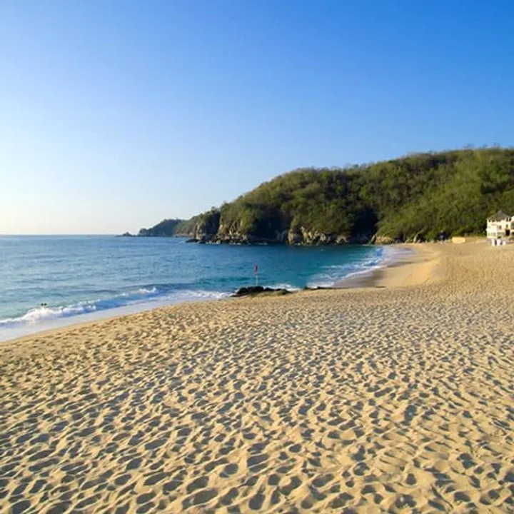 Oaxaca Travel Guide 2026: City, Ruins, Mezcal & the Coast