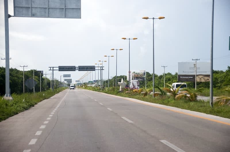 Highway 307 through the Riviera Maya jungle between Playa del Carmen and Tulum