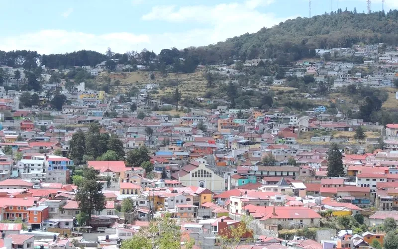 Real del Monte hillside town during a clear March trip in Hidalgo