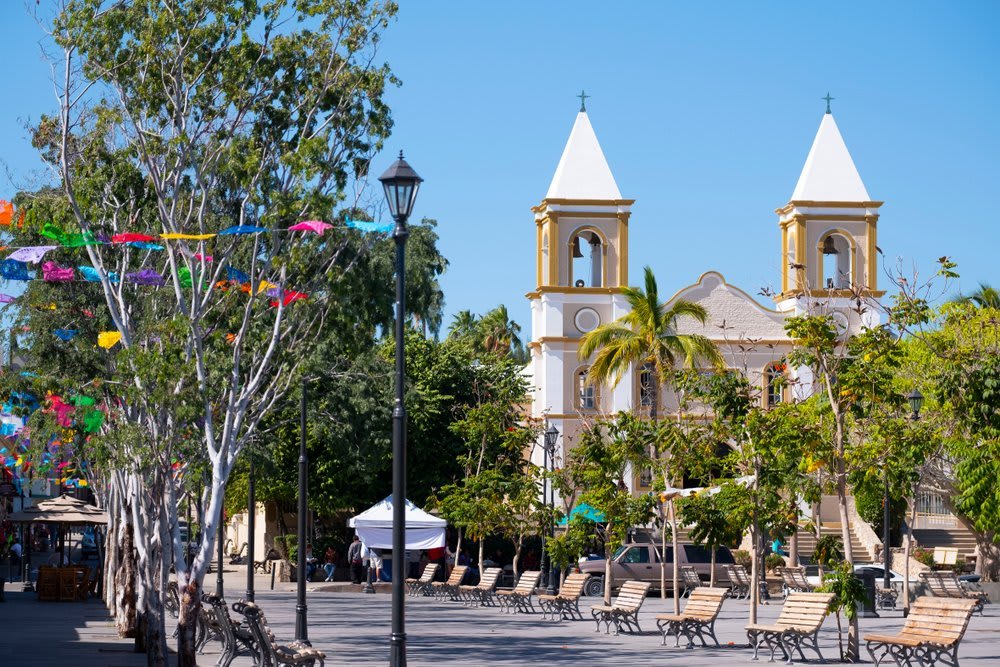 San José del Cabo art district — just 8–15 minutes from SJD airport along the Corridor