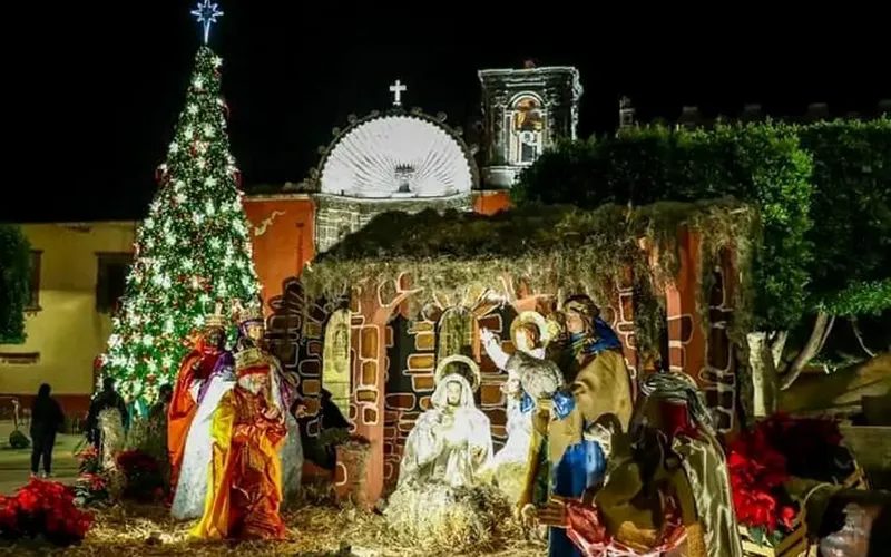 San Miguel de Allende as an August comparison point for Querétaro