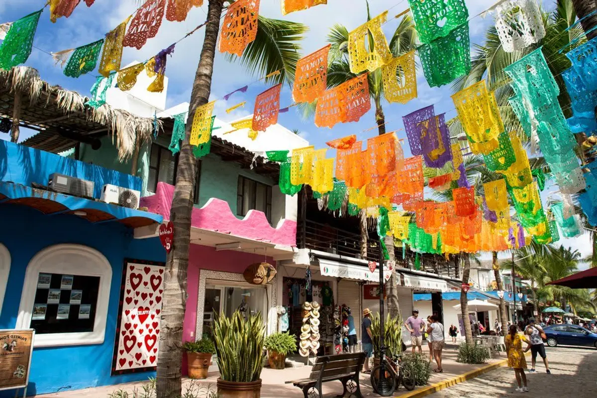Sayulita in April: Weather, Surf & Easter Tips