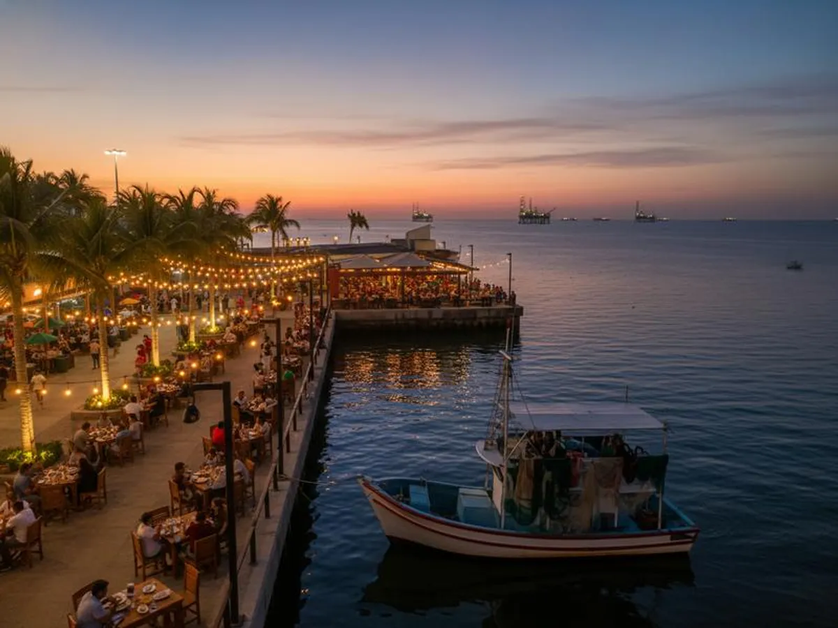 Tampico seafood in April with Gulf Coast meals, tortas de la barda, and practical spring route planning
