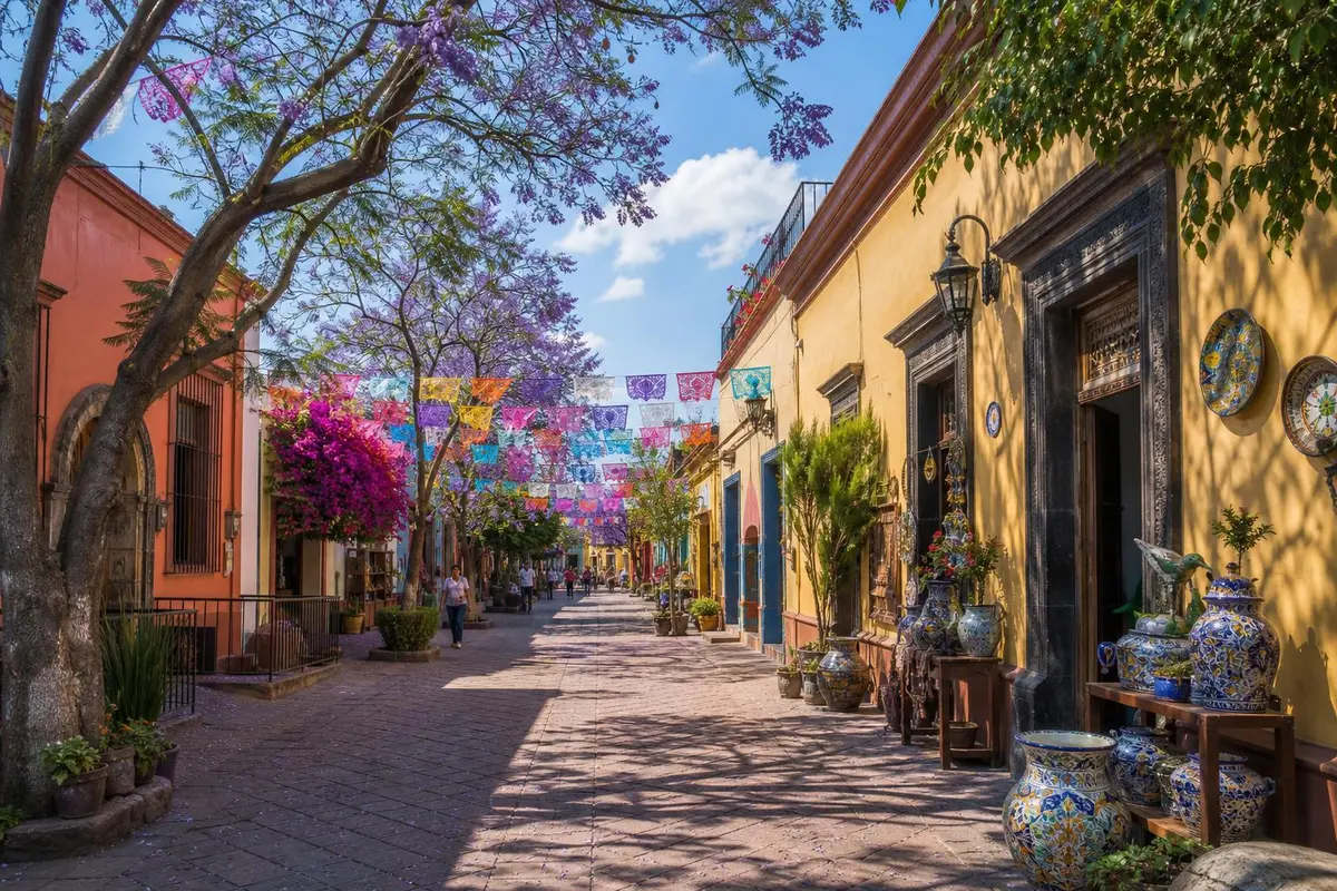 Tlaquepaque in April: Weather, Art & Tips