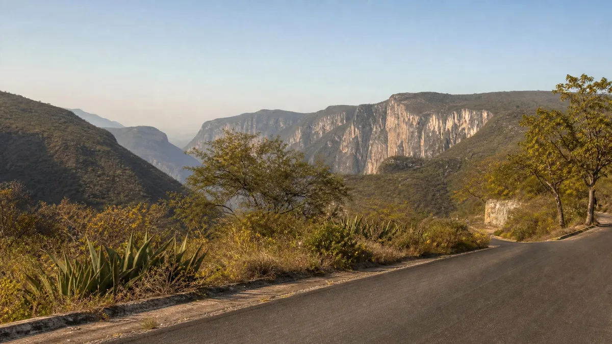 Dry April morning road near Sumidero Canyon outside Tuxtla Gutierrez