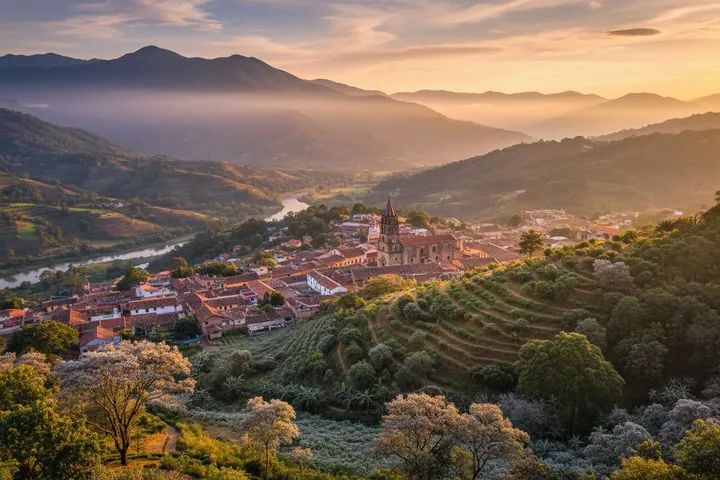 Xico in December: Weather, Waterfalls & Mole Tips