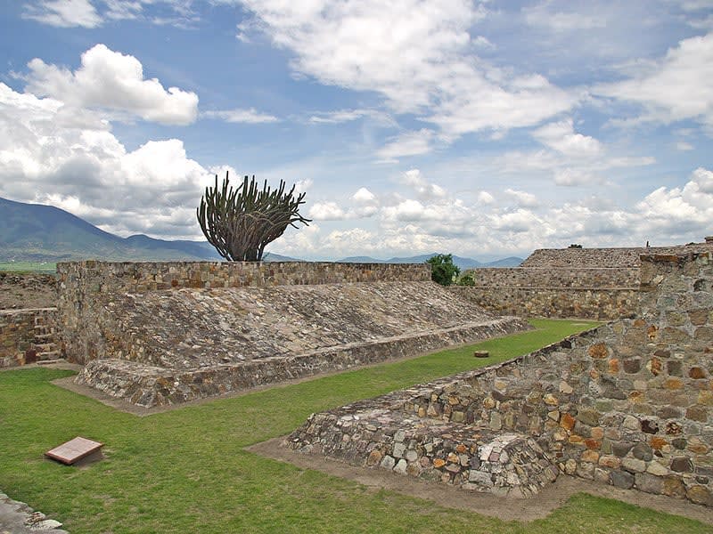 Yagul ruins and Oaxaca Valley views, a fitting first look for travelers arriving from Puebla through the Sierra Mixteca highlands
