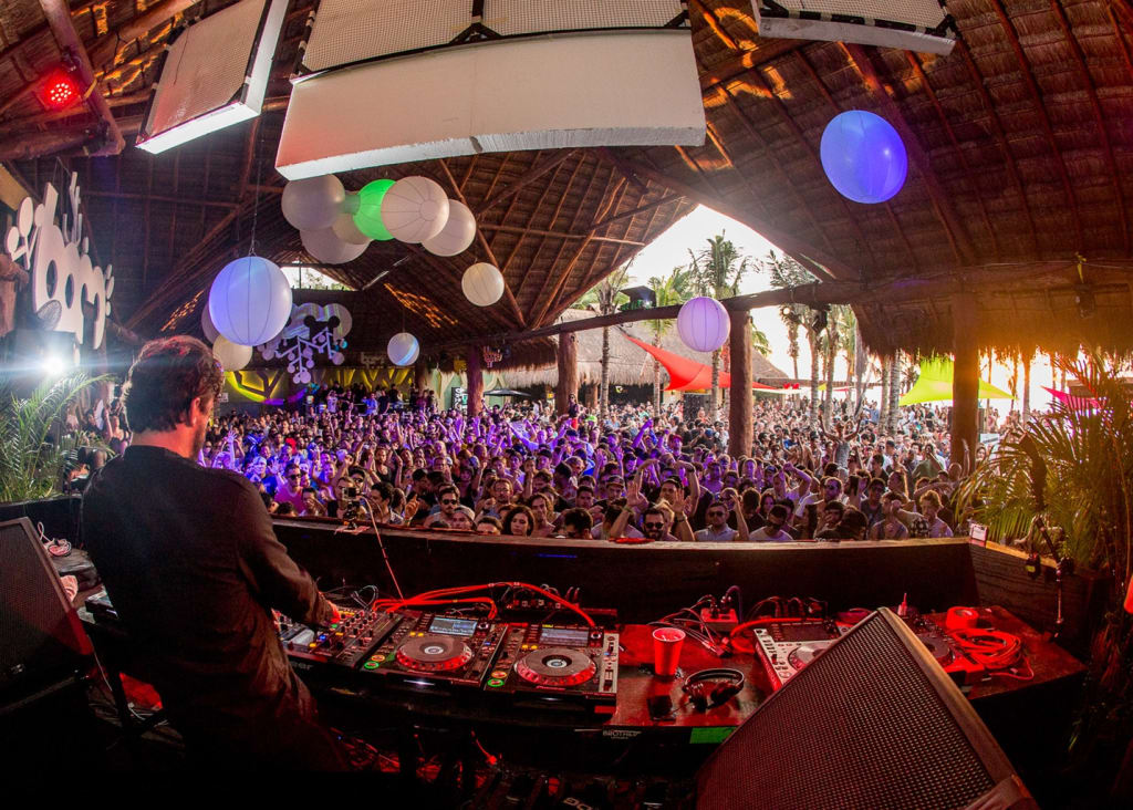 blue parrot beach club