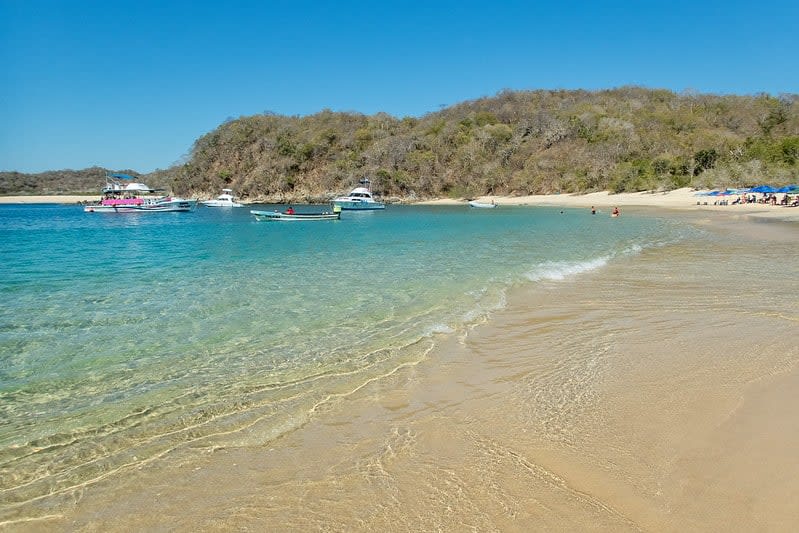 bahias de huatulco mexico